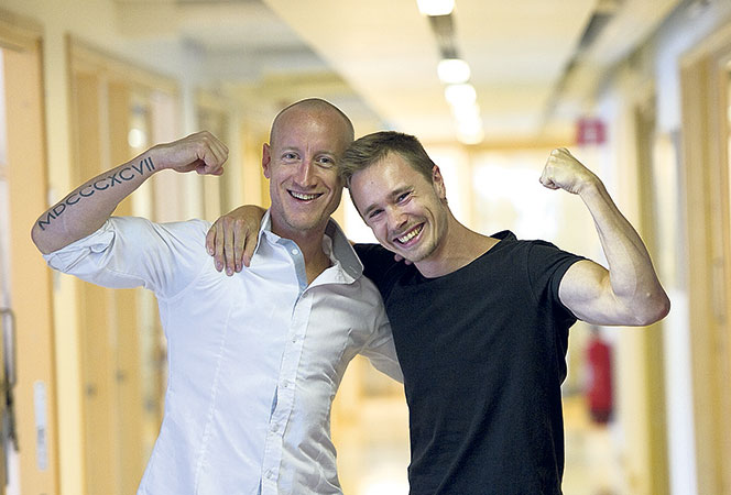 Love Grönvall och Jonas Brodin brukar umgås och träna tillsammans efter jobbet.