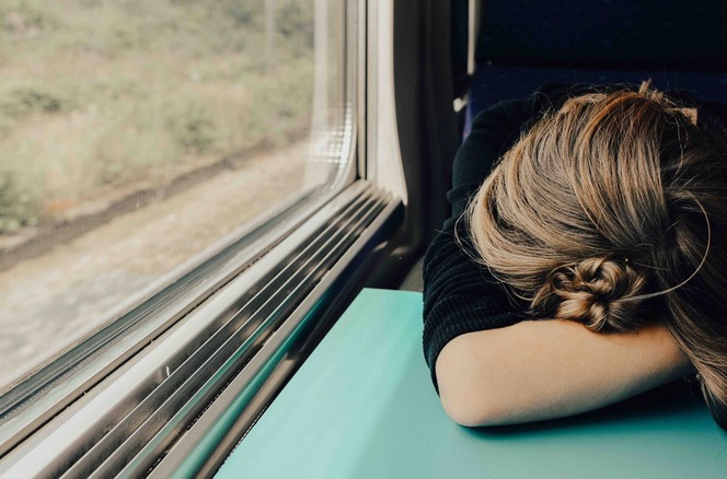 Sover du också för lite? Det kan vara livsfarligt, enligt hjärnforskaren Matthew Walker. 